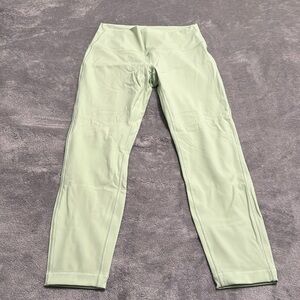 Brand new Lulu Lemon - wonder train - size 10- 23 inch